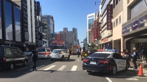 行人地狱+1！妇走斑马线竟遭撞飞辗过　肋骨刺穿肺脏亡