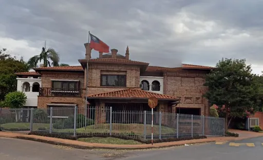 我駐巴拉圭大使官邸遭偷拍竊聽!「以車追人」揪出中國這間公司