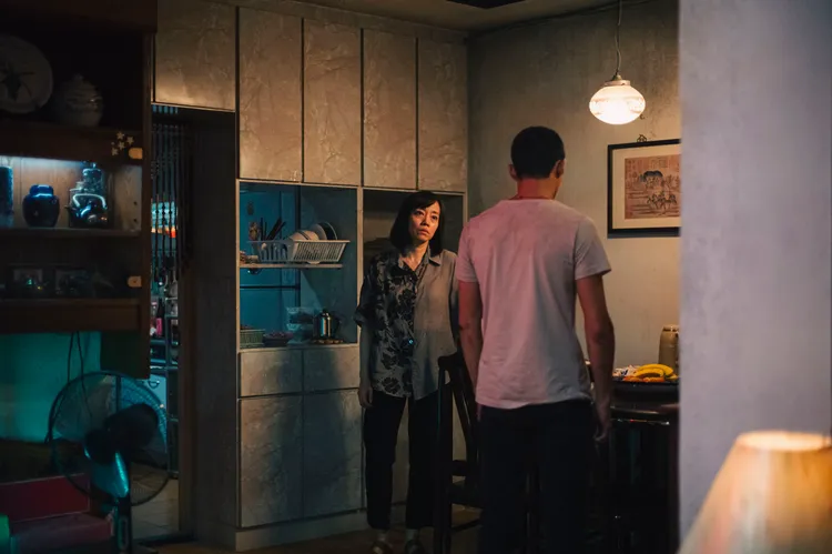 范瑞君（左）飾演黃冠智的母親。公視提供