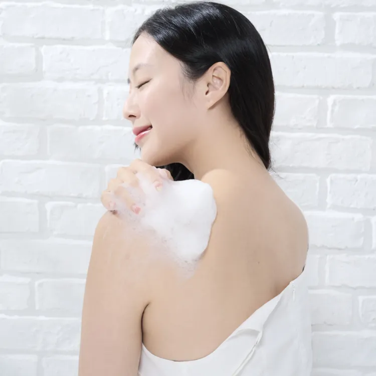 天氣一變冷，肌膚就容易出現乾癢不適的症狀，天天都要使用的沐浴產品成分非常重要。