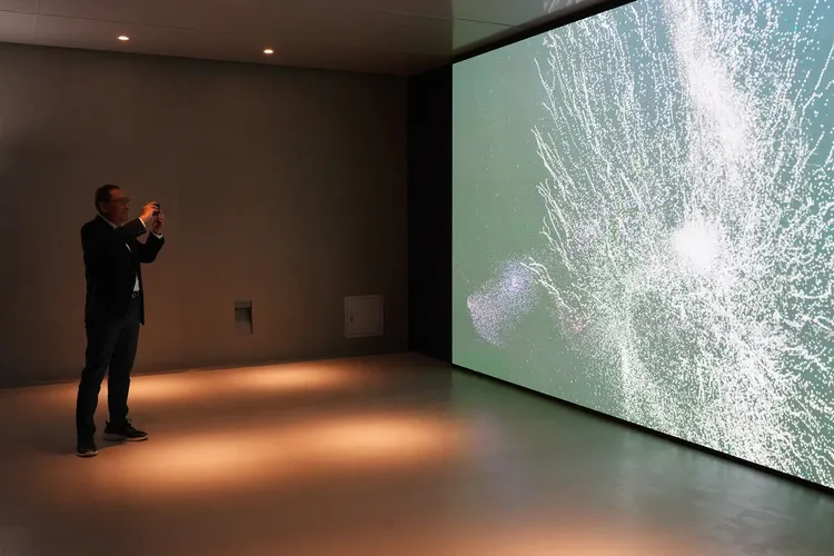 館內空間結合藝術家的互動裝置藝術，迎接明年開館，新北市美術館精心規劃了四大開館展覽。文化局提供