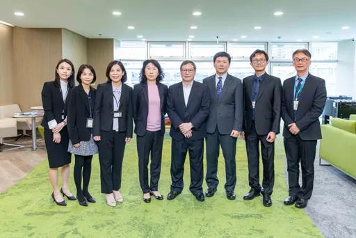 中信董座化身銀行客服　聆聽客戶及同仁心聲
