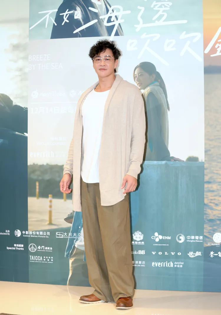 何潤東升格導演，再與范文芳合作。攝影中心攝