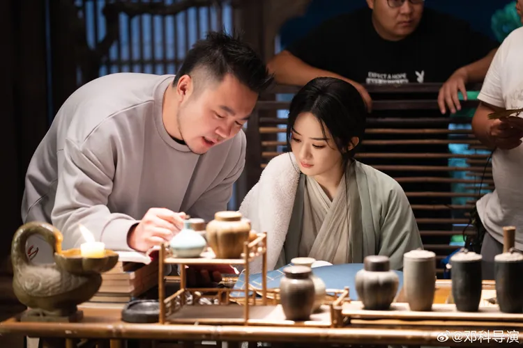 鄧科在《與鳳行》中與趙麗穎合作。翻攝鄧科微博