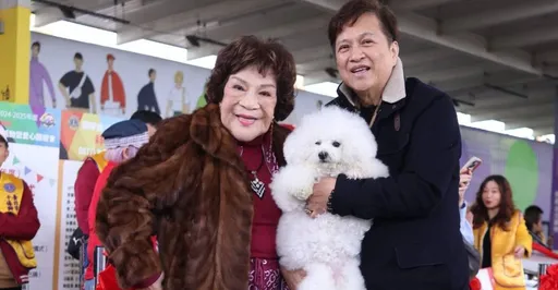 周遊豪擲2百萬許願90大壽帶百人坐遊輪 豪氣喊:老娘付錢