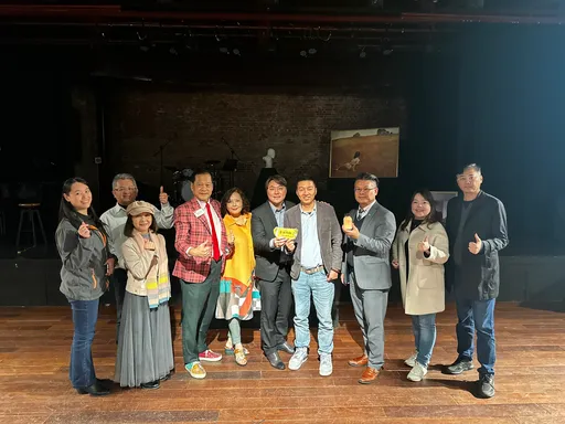 朋思富攜手華軒文創推音樂劇《紅樓之夜-孤寂的絮語》：支持藝文創作，助屏東青農走向舞台
