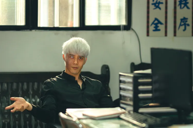 胡宇威演出的反派冷血殺手令觀眾又愛又怕。鹿路電影提供