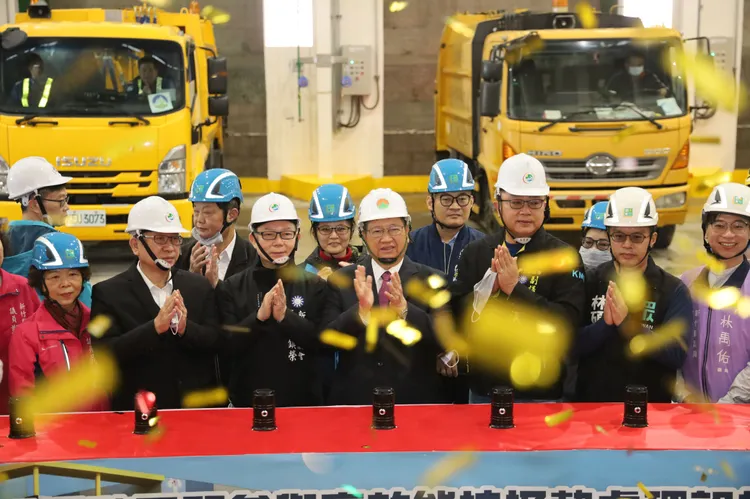 竹縣焚化爐點火試燒。新竹縣府提供