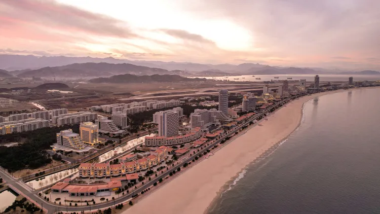 元山葛麻海岸旅遊區全新完工，金正恩品質保證。路透社