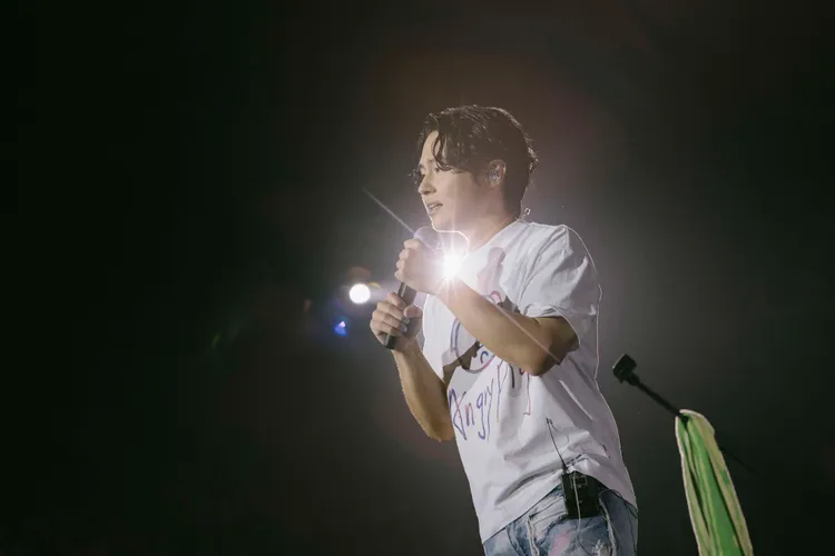 哲謙。相信音樂提供