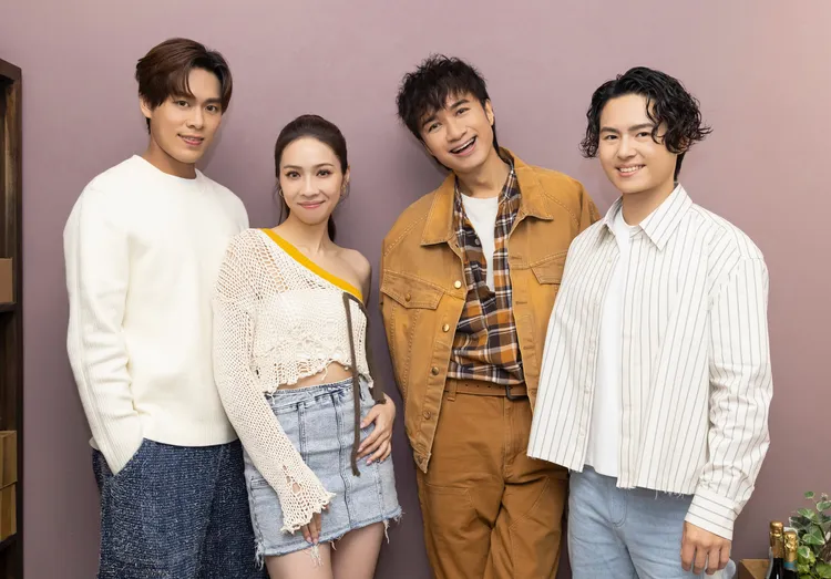 告五人與古巨基（右二）合作新歌《成長的錯》。相信音樂提供