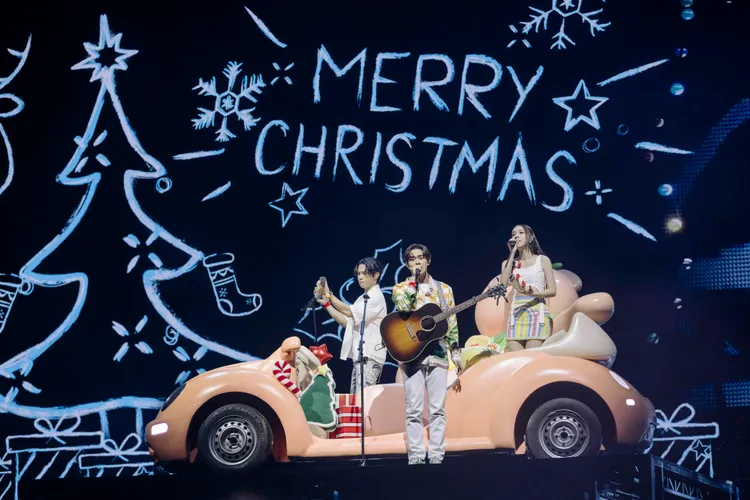 告五人開唱恰遇冬至與耶誕佳節，演唱會充滿節慶氣氛。相信音樂提供