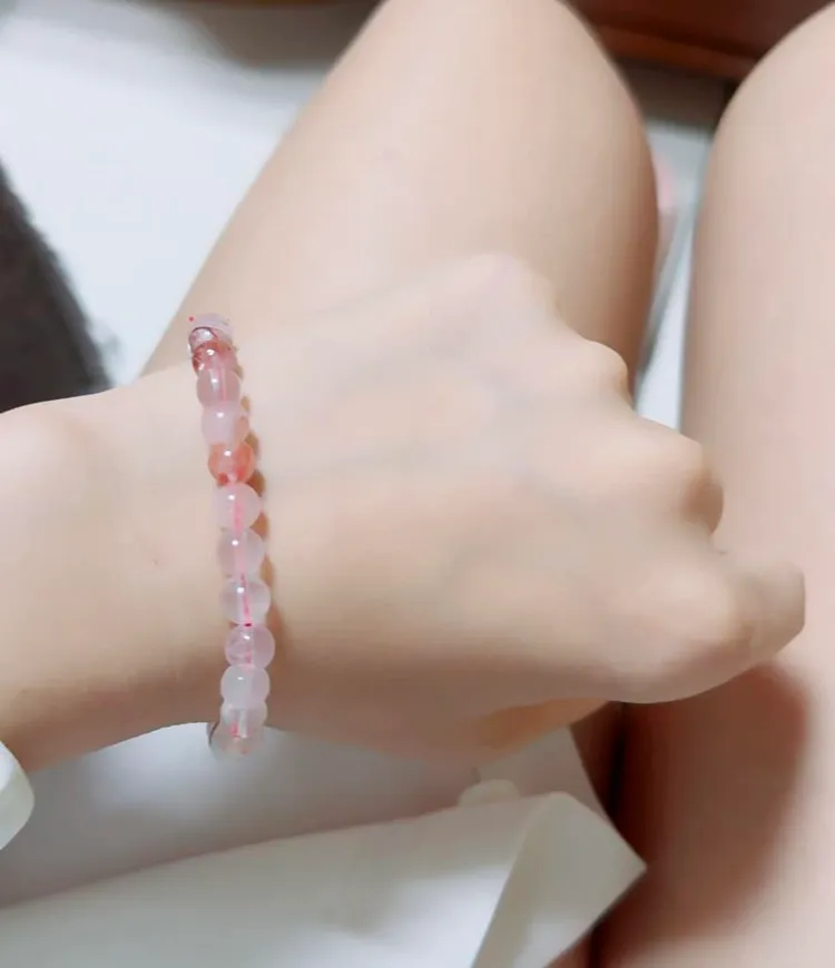 麥當勞少女輕生亡，母親翻出女兒的遺物，夜夜期盼能夢到她。翻攝母親threads