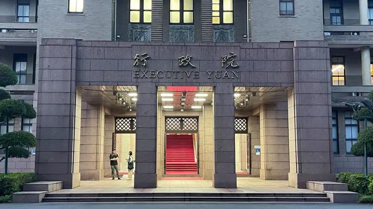 行政院外觀。李俊毅攝