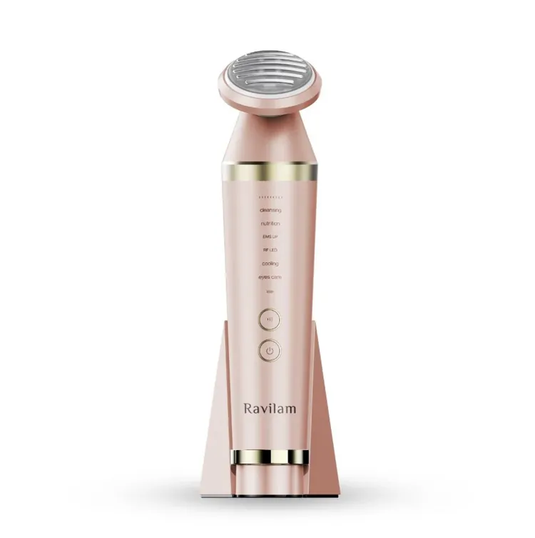 Face Care⁺煥膚彩光美容儀粉金色，1萬2800元。品牌提供