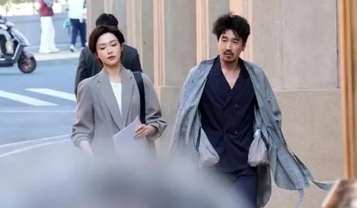 赵又廷突变街头流浪汉!网问「改走窝囊废赛道了吗」