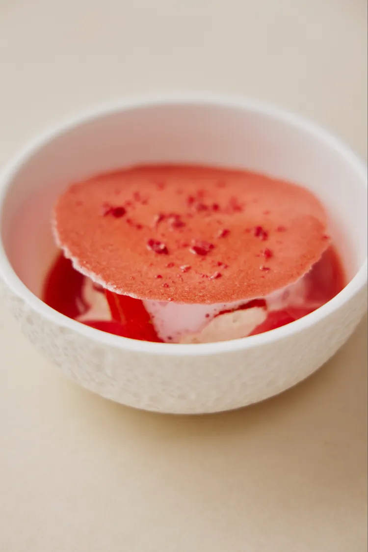 草莓、大黃根、紫蘇泡泡。業者提供