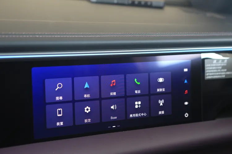 中央的10.9吋螢幕採用最新世代的Android Automotive OS作業系統，能提供更迅捷的運算能力。林浩昇攝