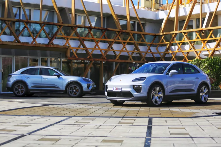 Macan Electric車身尺碼較過往放大不少，車長較過往汽油初代車型增加約58mm，就連軸距也大幅成長86mm來到2893mm。林浩昇攝