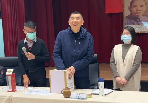 才回任新北市府參事1天!新北前消防局長黃德清出意外 清晨跌倒骨折送醫