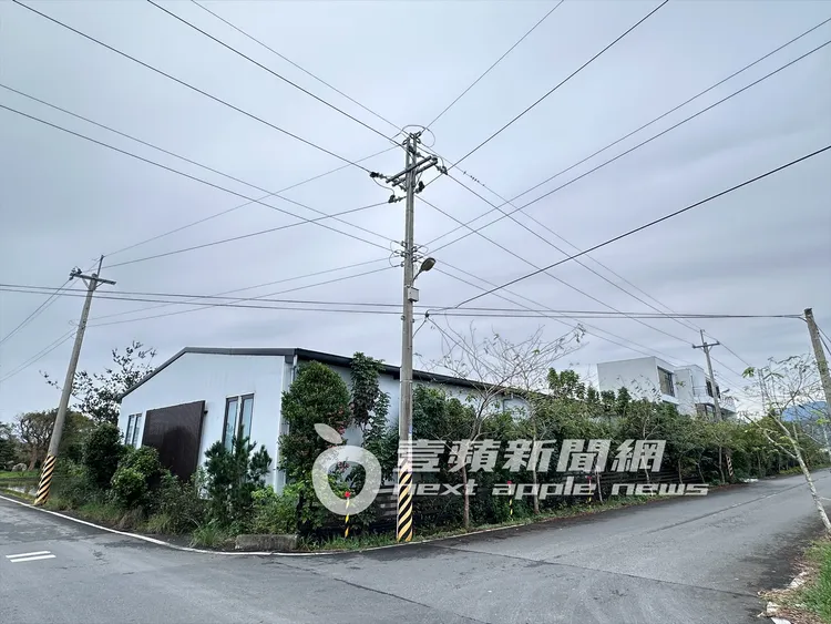 「流行音樂教父」劉家昌向宜蘭縣政府以音樂表演使用增建交誼廳，時常邀請友人來唱歌作樂。特勤中心攝