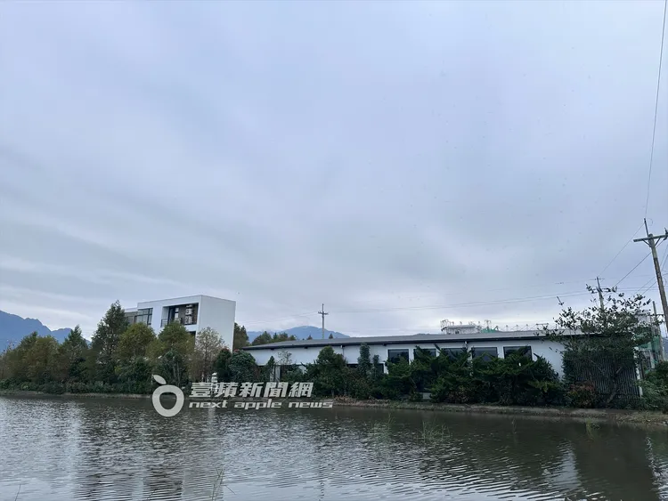 劉家昌生前居住的宜蘭庭園別墅還有湖畔，環境清幽。特勤中心攝