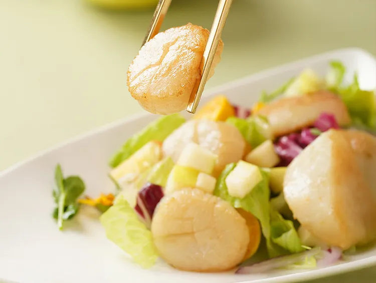 台南遠東香格里拉「醉月樓」中餐廳推出楠西梅汁蘋果醋綠帶子。業者提供