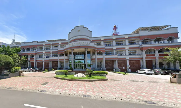 歸仁分局許姓所長因涉貪汙、洩密等罪，遭檢方帶回偵訊。翻攝Google Map　