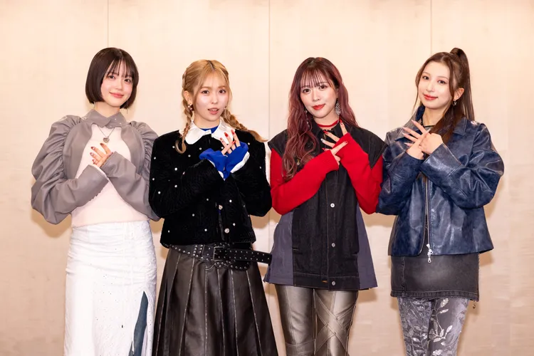 @onefive比出招拍姿勢。台南好young提供