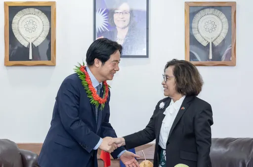 出訪友邦第一站就碰大雨!賴清德抵達馬紹爾喊「遇水則發」
