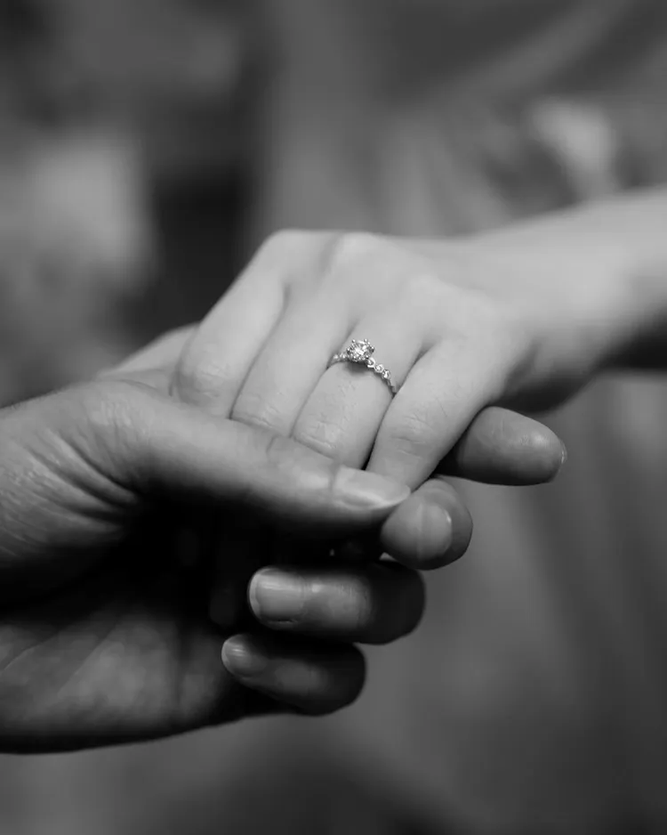 王齊麟用Chuamet鑽戒向陳詩媛求婚成功。翻攝王齊麟IG