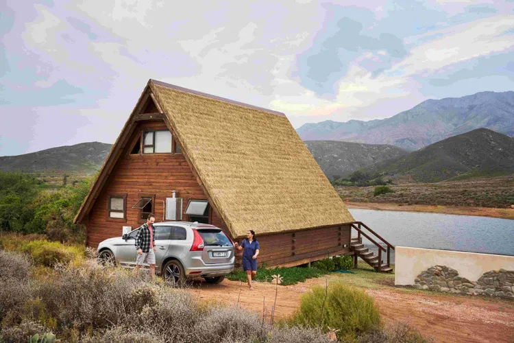 台灣旅人對AI旅遊規劃的接受度高居全球第三（66%），遠超越全球平均25%；有近八成（79%）會善用科技來探索人潮較少的冷門景點。業者提供