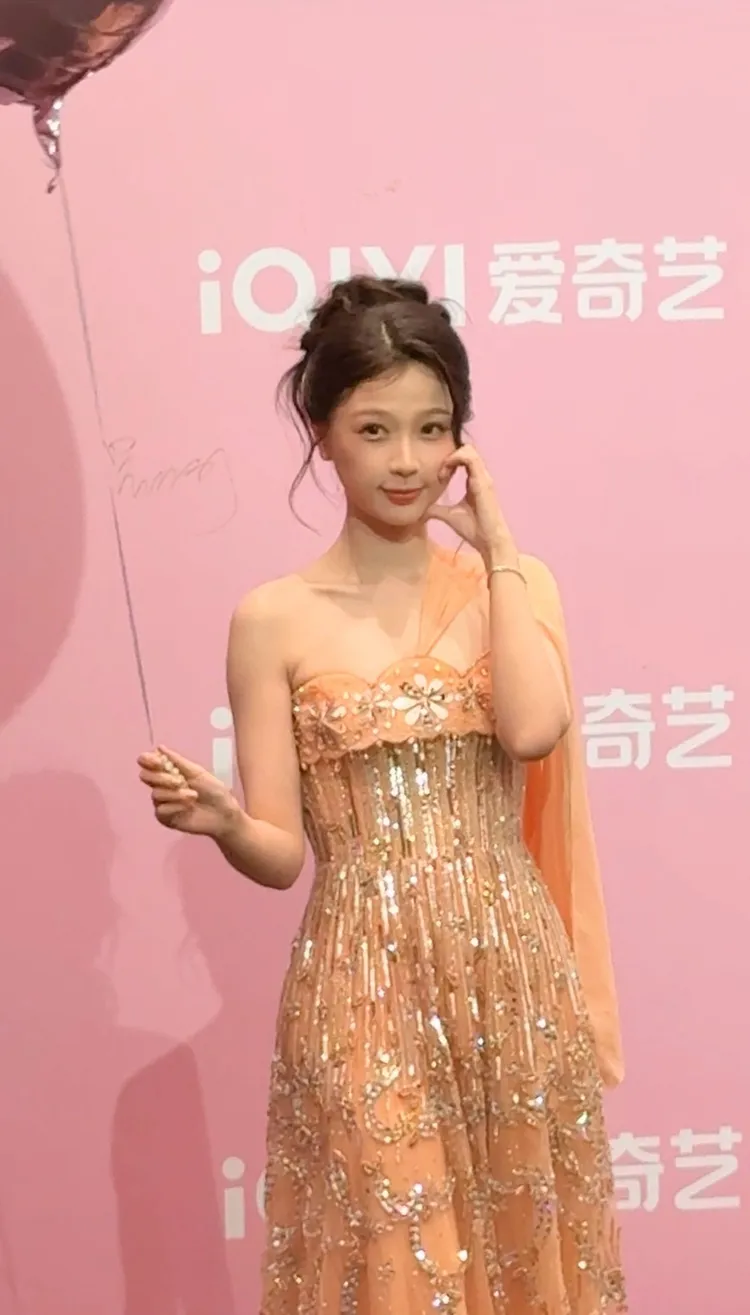 虞書欣一出場引起粉絲尖叫。王思穎攝