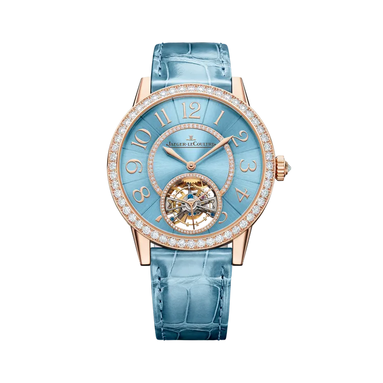 積家Rendez-Vous Jewellery Tourbillon約會系列陀飛輪珠寶腕錶，39mm，18K玫瑰金錶殼，太陽放射狀飾紋靜謐藍錶盤，可替換淺藍色鱷魚皮錶帶，積家978型自動上鏈機械機芯，動力儲存45小時，防水深度50米，325萬元。品牌提供