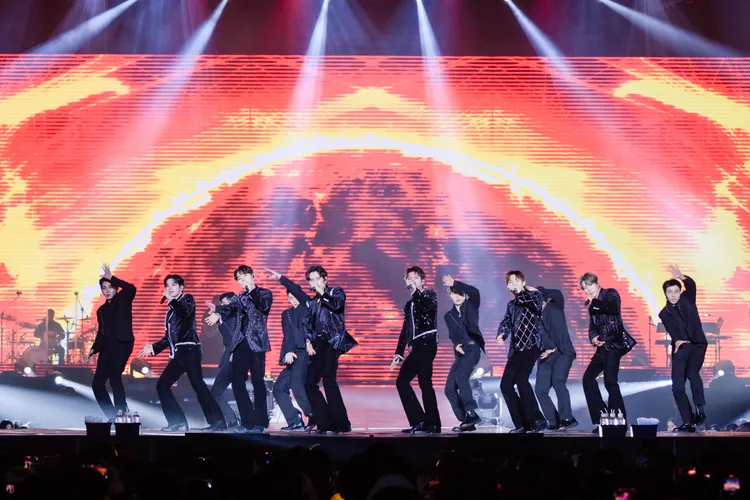 INFINIE勁歌熱舞，帶來多首夯曲。D-SHOW提供