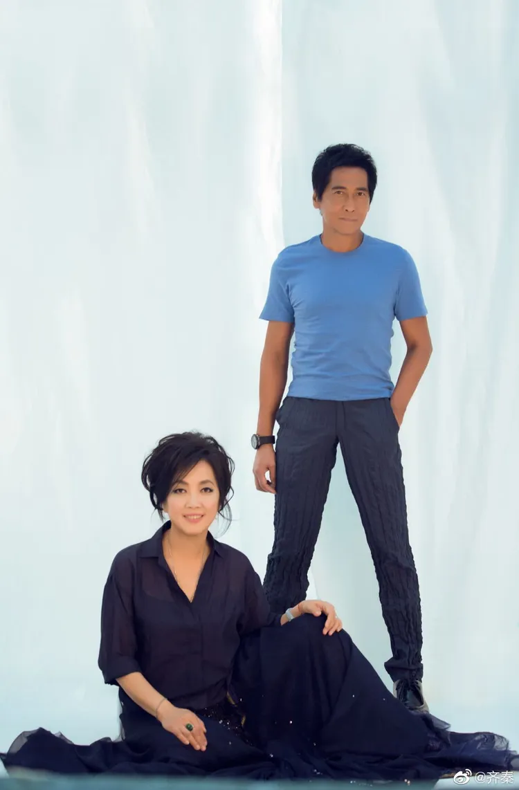 齊豫（左）和齊秦是歌壇知名姊弟檔。翻攝齊秦微博