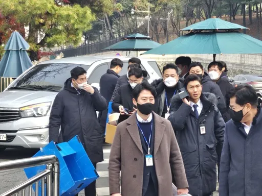 韓警搜總統辦公室遇對峙 忙了一天不得其門而入