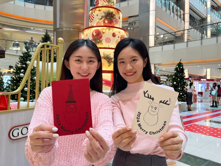 現場免費自製聖誕卡片。業者提供