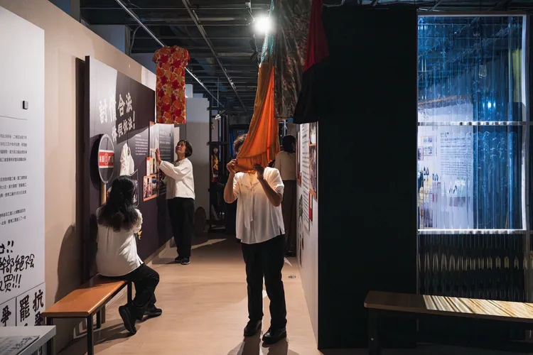 《流經歲月》以導覽式戲劇方式，引導市民朋友來探索台灣勞動歷史上重要的時刻。勞博館提供