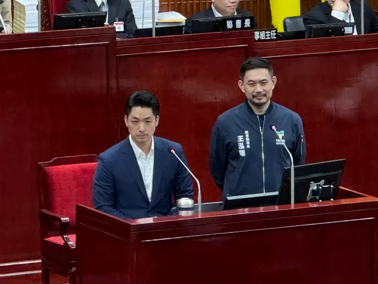 蔣萬安赴議會接受質詢。記者張綵茜攝