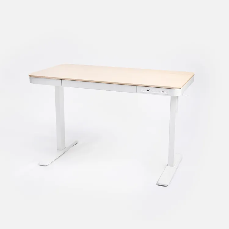  LUMI智慧型電動升降桌。業者提供