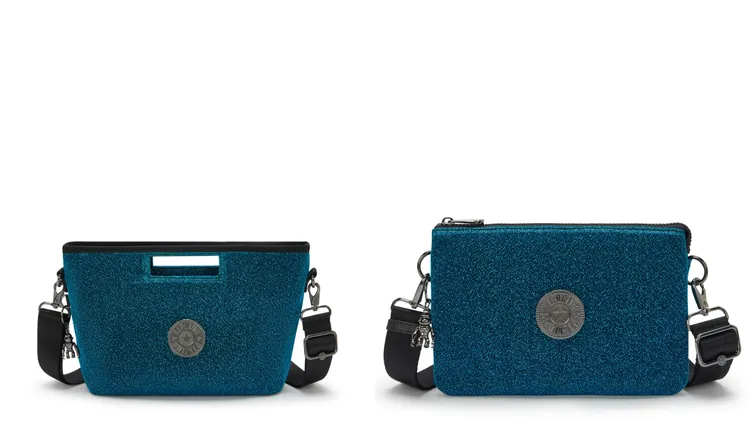 Kipling派對藍星手提托特包STEVIE（左）、派對藍星千層包RIRI（右），各3480元。品牌提供