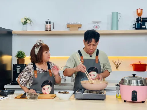 萁媽當二廚闖禍了!陳隨意反給稱讚 動心追問「那你要回去離婚嗎?」