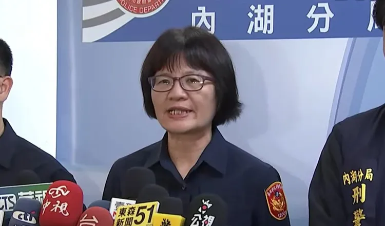 內湖分局長蕭惠珠遭控任新北市警察局訓練科長時肆意霸凌部屬，有3名職員跳出來向議員投訴其不當行為。翻攝畫面