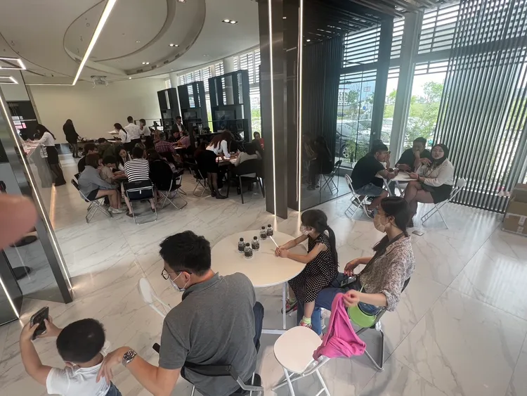 央行打炒房對於換屋族影響大，但首購族在這波信用管制下較不受政策干預，成為房市買盤主力。葉家銘攝