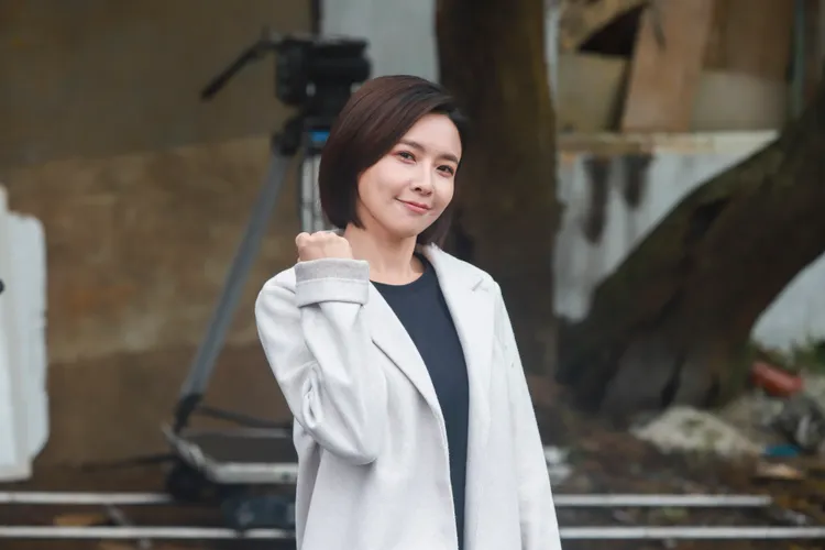 吳婉君戲裡多次陷入危機。民視提供