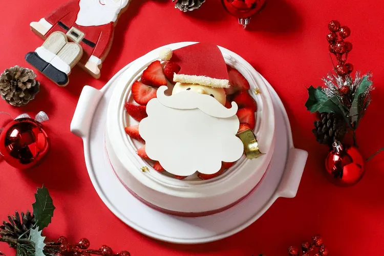 「聖誕響叮噹」單顆售價1780元，為聖誕限定系列的重磅之作。業者提供