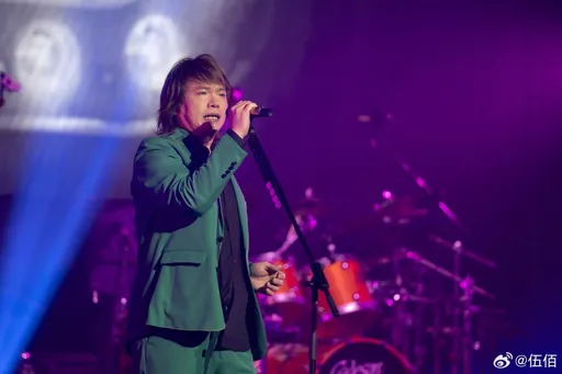 伍佰赴陸演出被嗆「退票」  歌迷長文幫發聲獲本人轉發