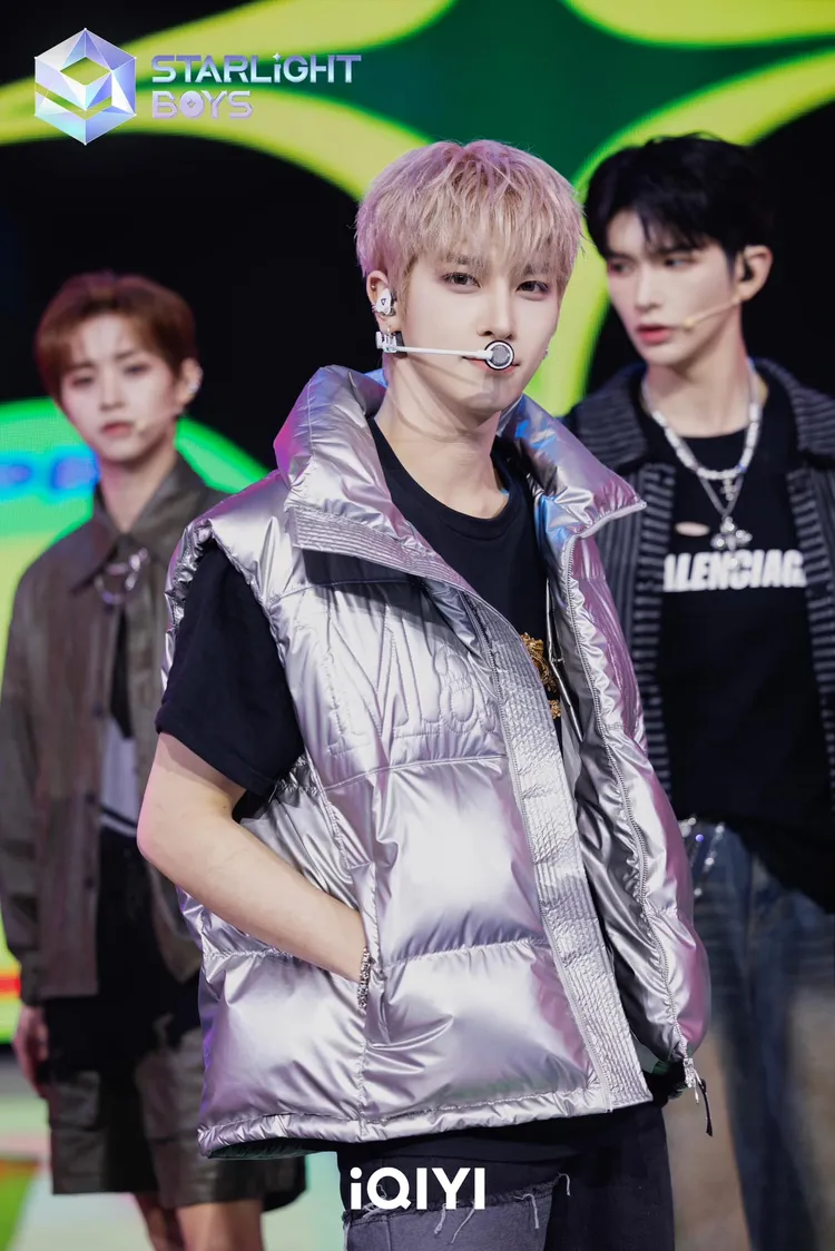 李翰潔4度挑戰選秀節目，獲得第6名出道。愛奇藝國際站提供