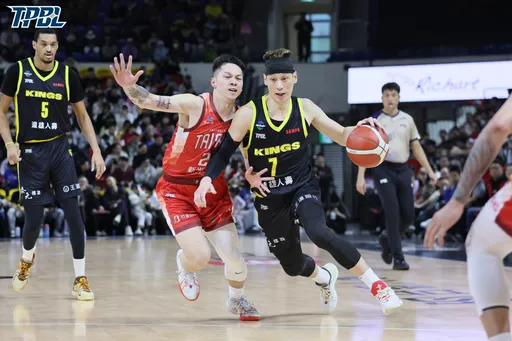 林書豪被打到頭破血流　自曝8公分要去醫院縫10幾針！